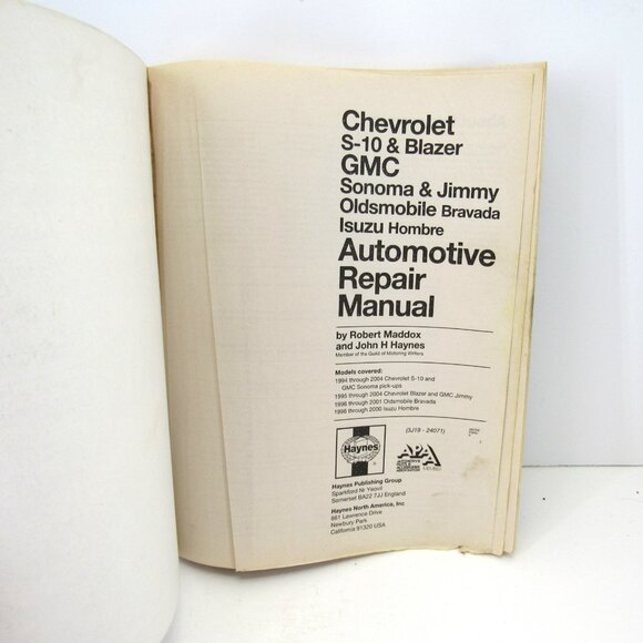 Haynes 24071 Chevrolet S-10 & GMC Sonoma Pick-ups 1994-2004 Repair Manual - Picture 6 of 9